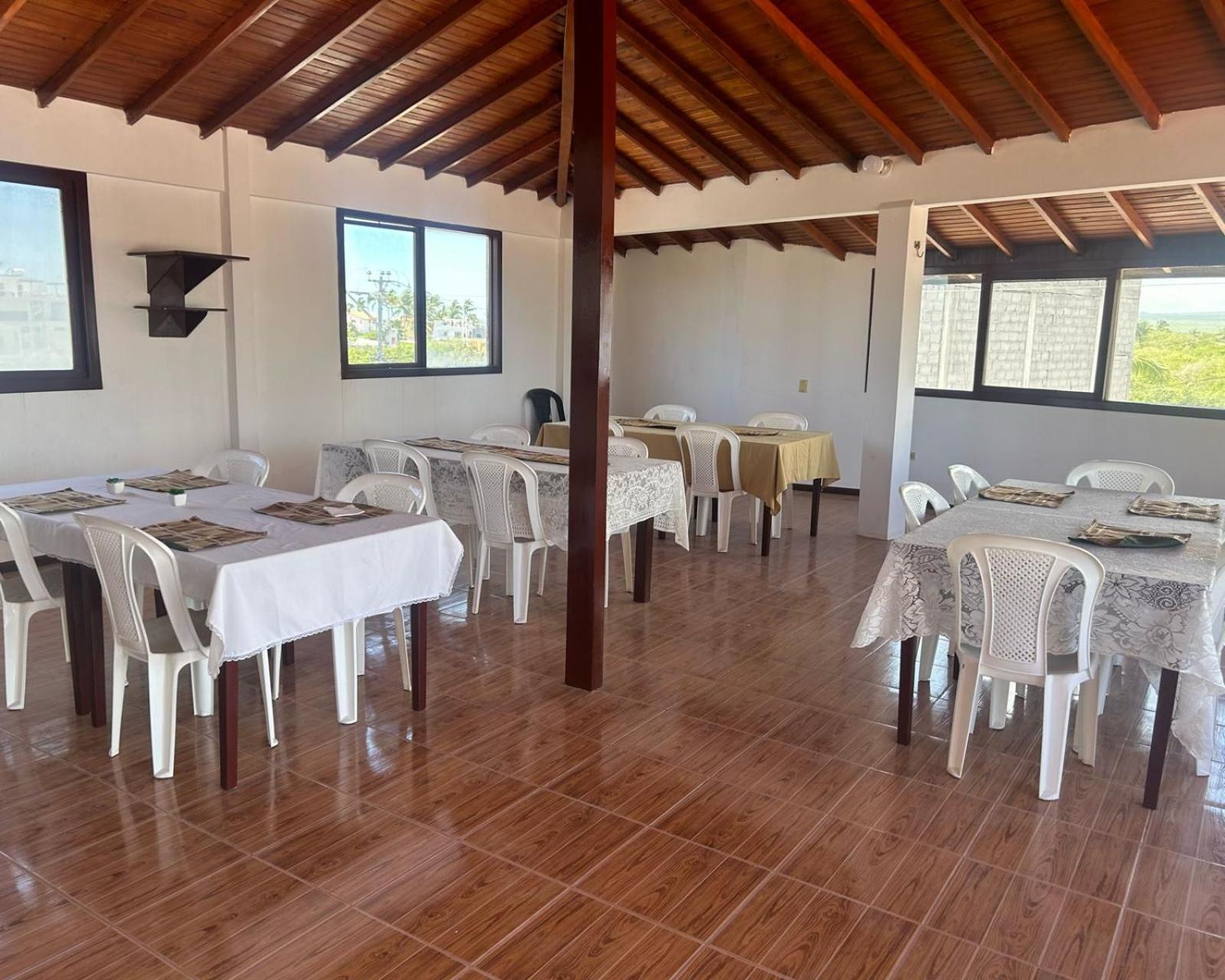 Hotel Isla Del Descanso Puerto Villamil Eksteriør billede