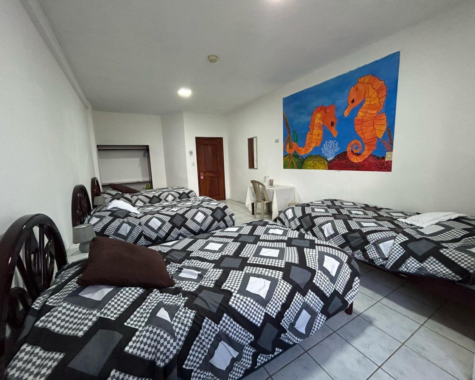 Hotel Isla Del Descanso Puerto Villamil Eksteriør billede